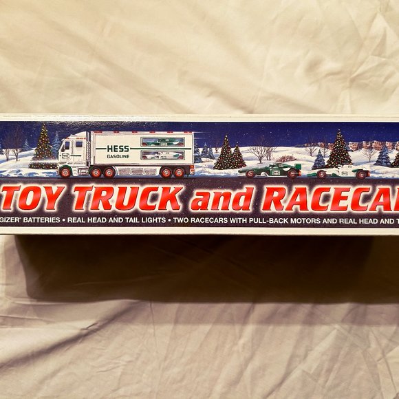 Hess Toy Truck and Racers Racecars 2003 w/ 2 Pull Back Motor Race Cars Mint NIB - Picture 2 of 5